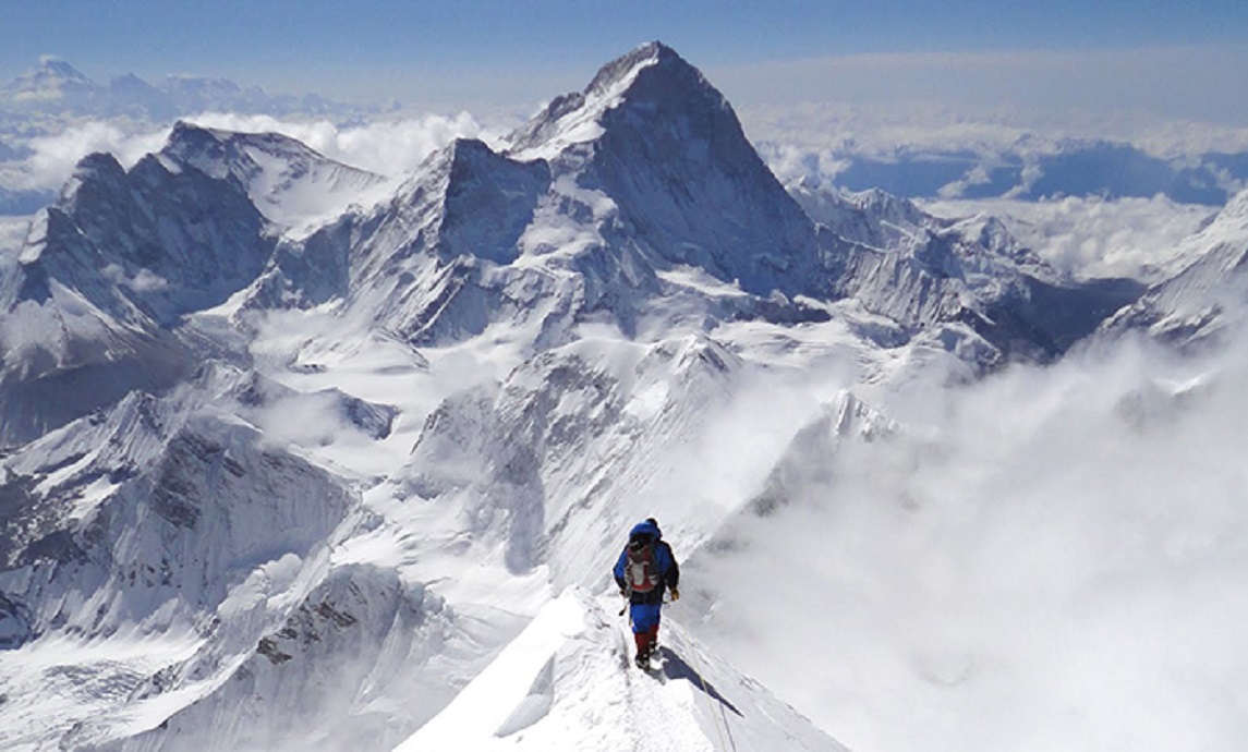 Everest Expedition Summit the Top of the World 2024 / 25